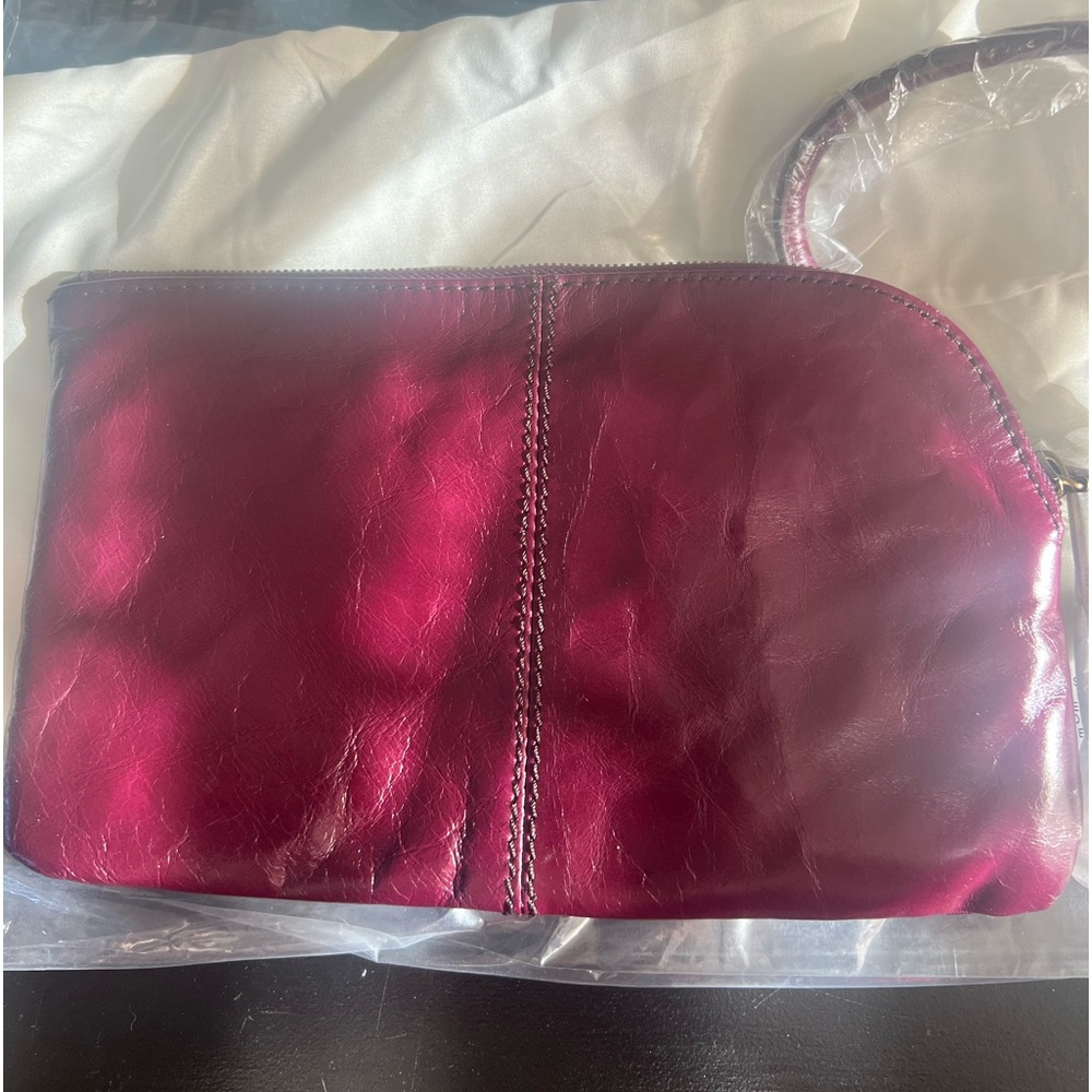 CHRISTMAS SALE!!! NWT HOBO Vintage Hide Eggplant 'Sable' Leather Wristlet